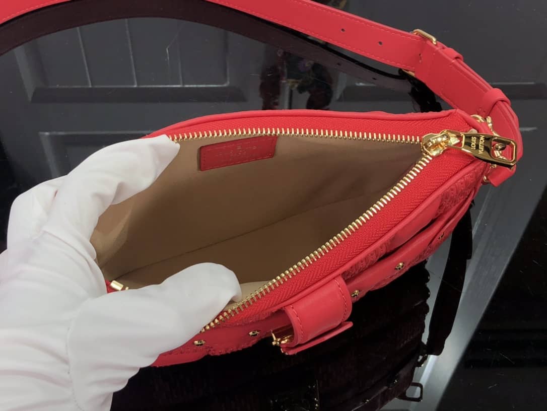 L0vis Vvtt0n Pochette Troca Replica Shoulder Bag Red M59046
