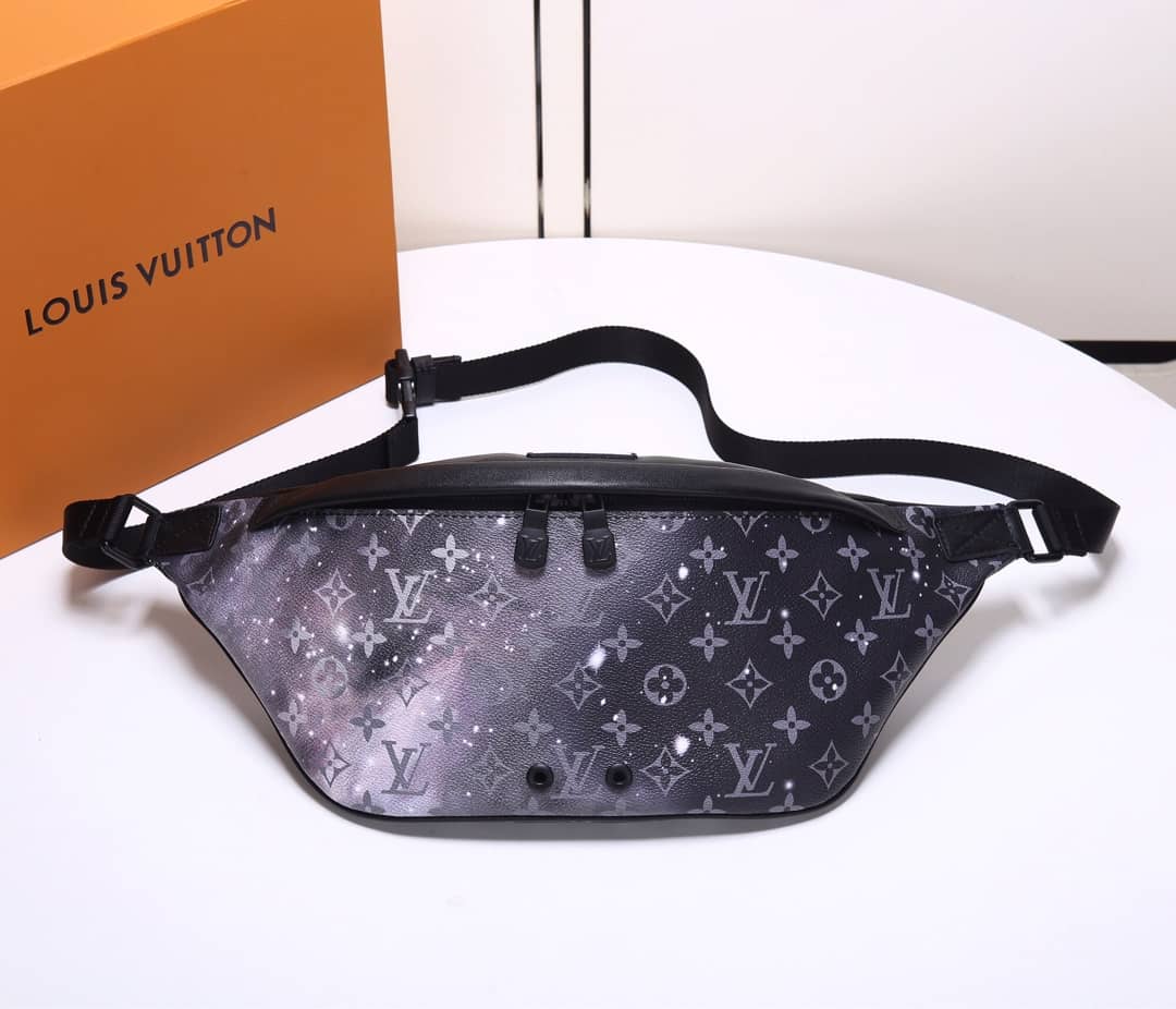 L0vis Vvtt0n Monogram Galaxy Discovery Replica Belt Bag M44444