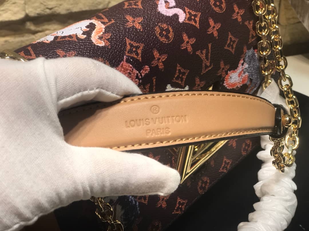 L0vis Vvtt0n Twist Epi Handbag Replica