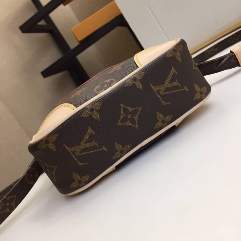 L0vis Vvtt0n Monogram Danube Replica Crossbody Bag M45266