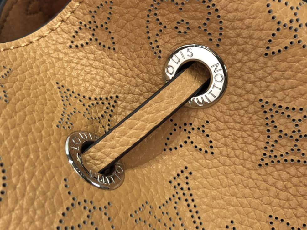 L0vis Vvtt0n Bella Mahina Leather Magnolia Pink M57068 Replica Bucket Bag