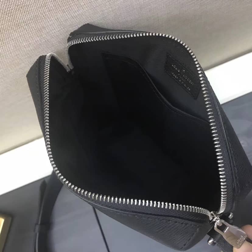 L0vis Vvtt0n Taiga Pochette Grigori Mens Shoulder Bag Replica Black M30505