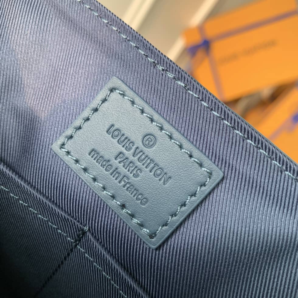 L0vis Vvtt0n Aerogram Calfskin Blue M59327 Replica Messenger Bag