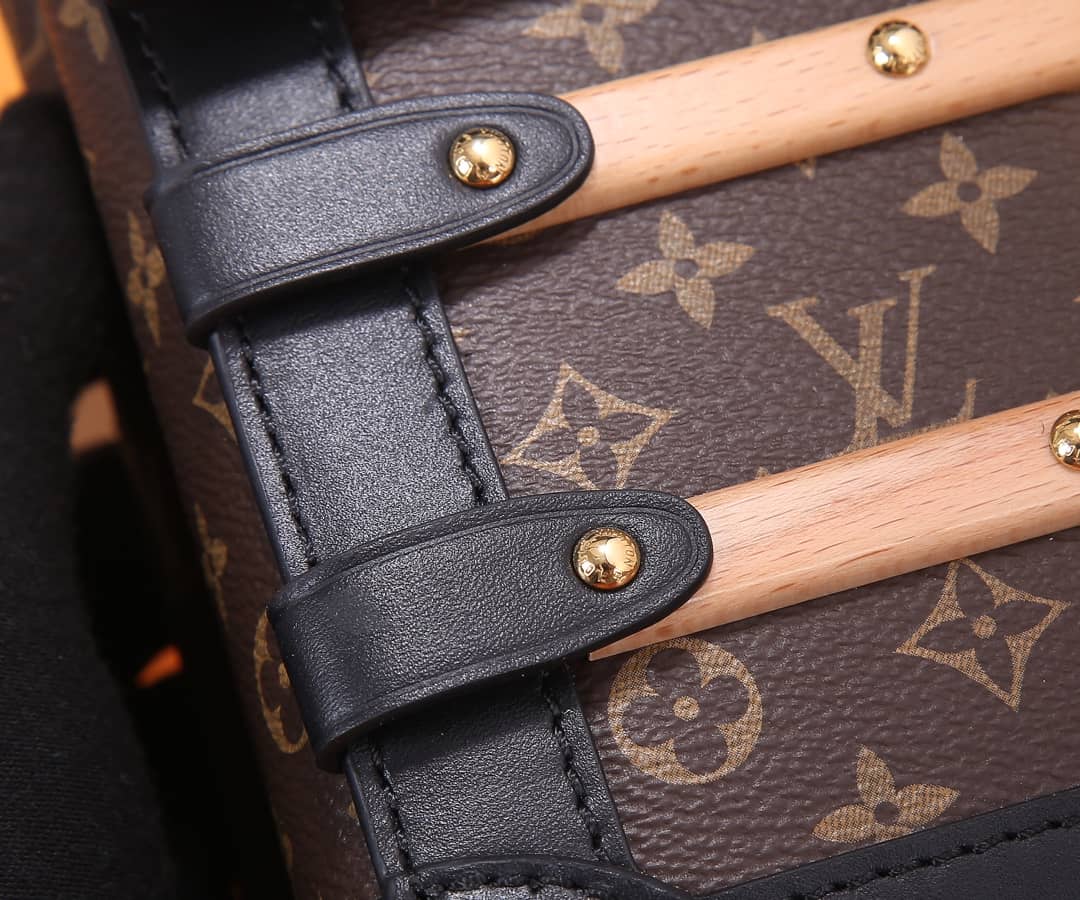 L0vis Vvtt0n Trianon PM With Wooden Trim Monogram Canvas Replica Bag M45908