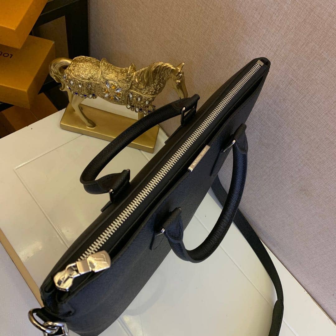 L0vis Vvtt0n Taiga Anton Tote Replica M33433