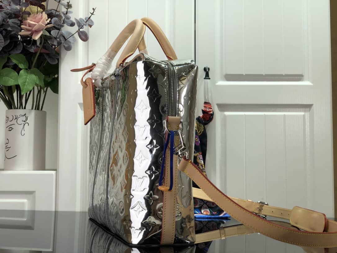 L0vis Vvtt0n Monogram Mirror Coated Canvas Neo Porte Documents Voyage Replica M58755