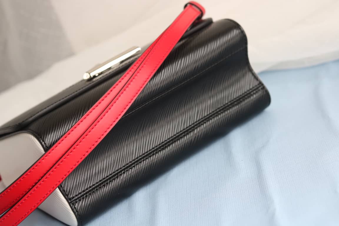 L0vis Vvtt0n Twist Epi Handbag Replica