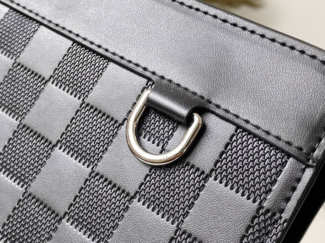 L0vis Vvtt0n Leather Standing Damier Infini 3D Cowhide Pouch Replica Black N60450