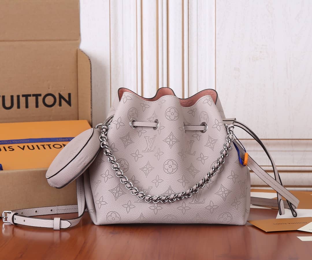 L0vis Vvtt0n Bella Leather Replica Shoulder Bag Beige M57070
