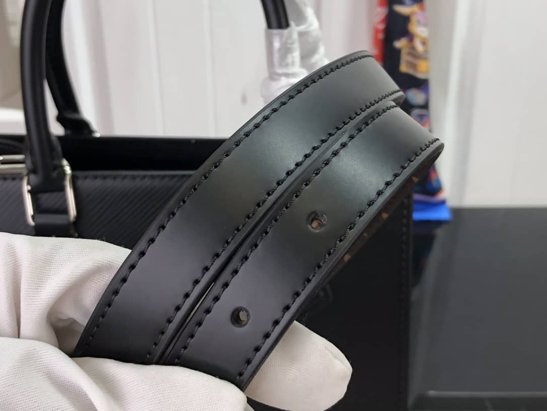 L0vis Vvtt0n Sac Plat BB Shoulder Bag Replica Black M58660