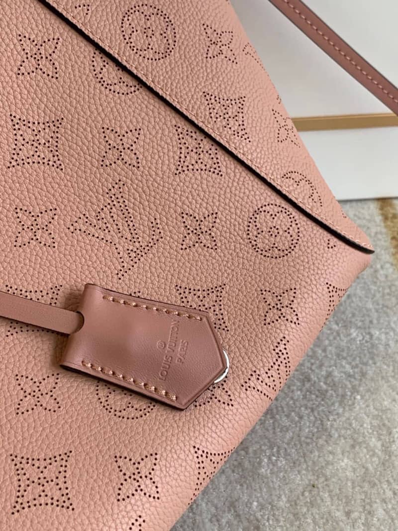 L0vis Vvtt0n Mahina Hina PM Leather Tote Replica Pink M54353