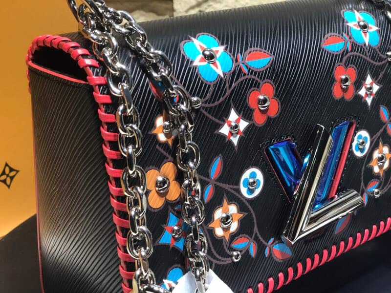 L0vis Vvtt0n Twist MM AAA Fake Leather Chain Shoulder Bag