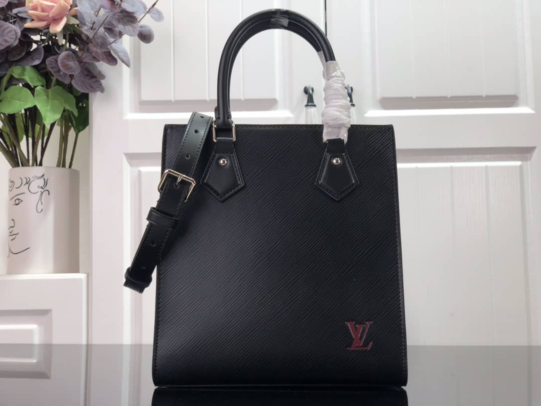 L0vis Vvtt0n Sac Plat BB Shoulder Bag Replica Black M58660
