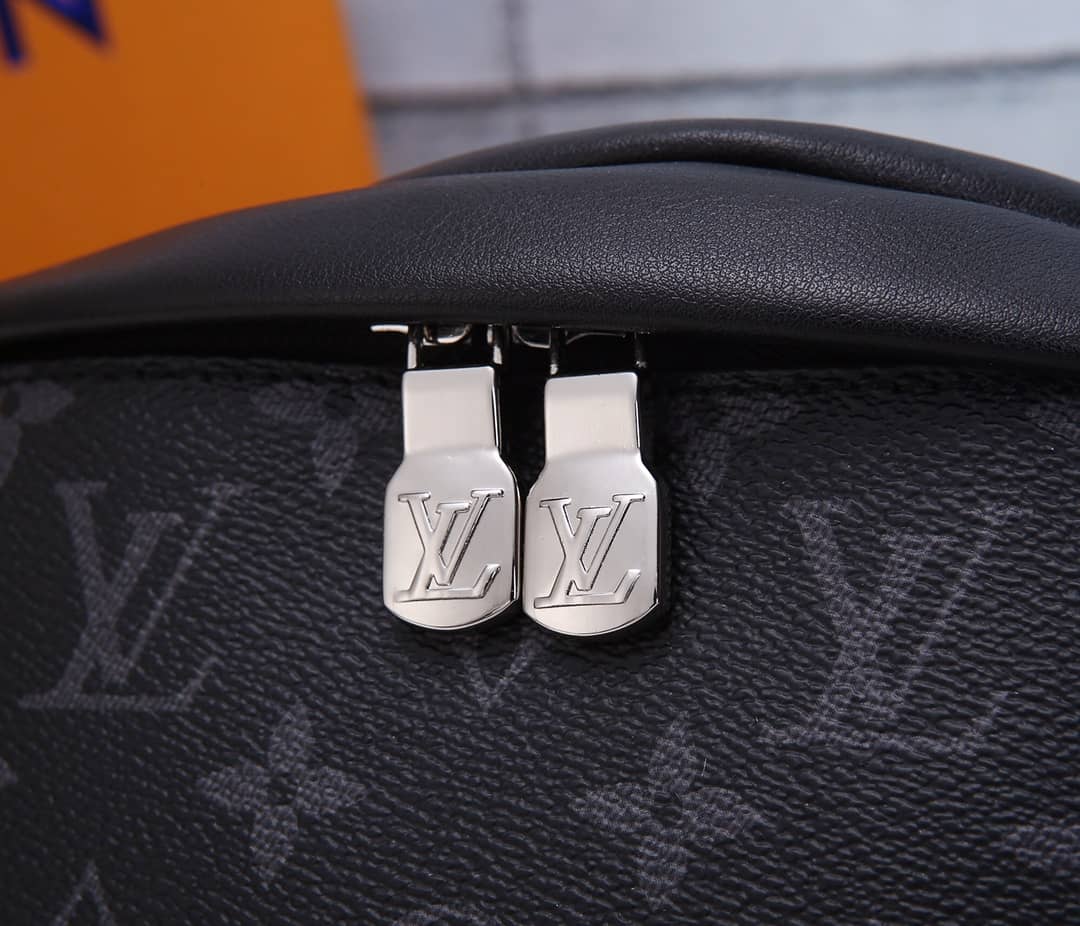 L0vis Vvtt0n Monogram Eclipse Discovery Replica Waist Bag Black M44336