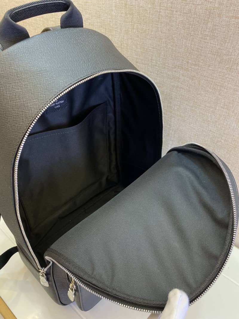 L0vis Vvtt0n Alex Taiga Leather Replica Backpack M30258