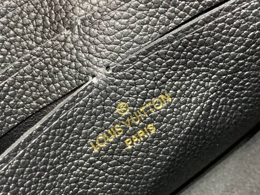 Best Replica L0vis Vvtt0n Vavin Chain Empreinte Leather Replica Bag Black M63398(ColaReps)