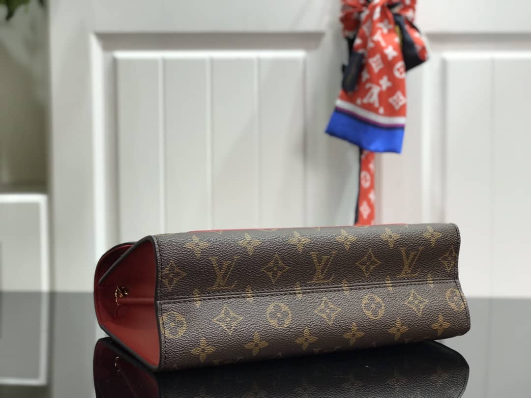 L0vis Vvtt0n Monogram Canvas Victoire Chain Bag Replica Red M41731