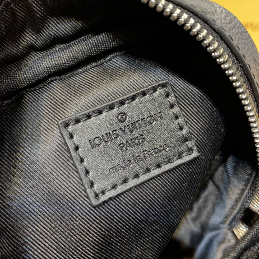 L0vis Vvtt0n x Nigo Flap Double Pouch Gery M81005 Replica Phone Bag