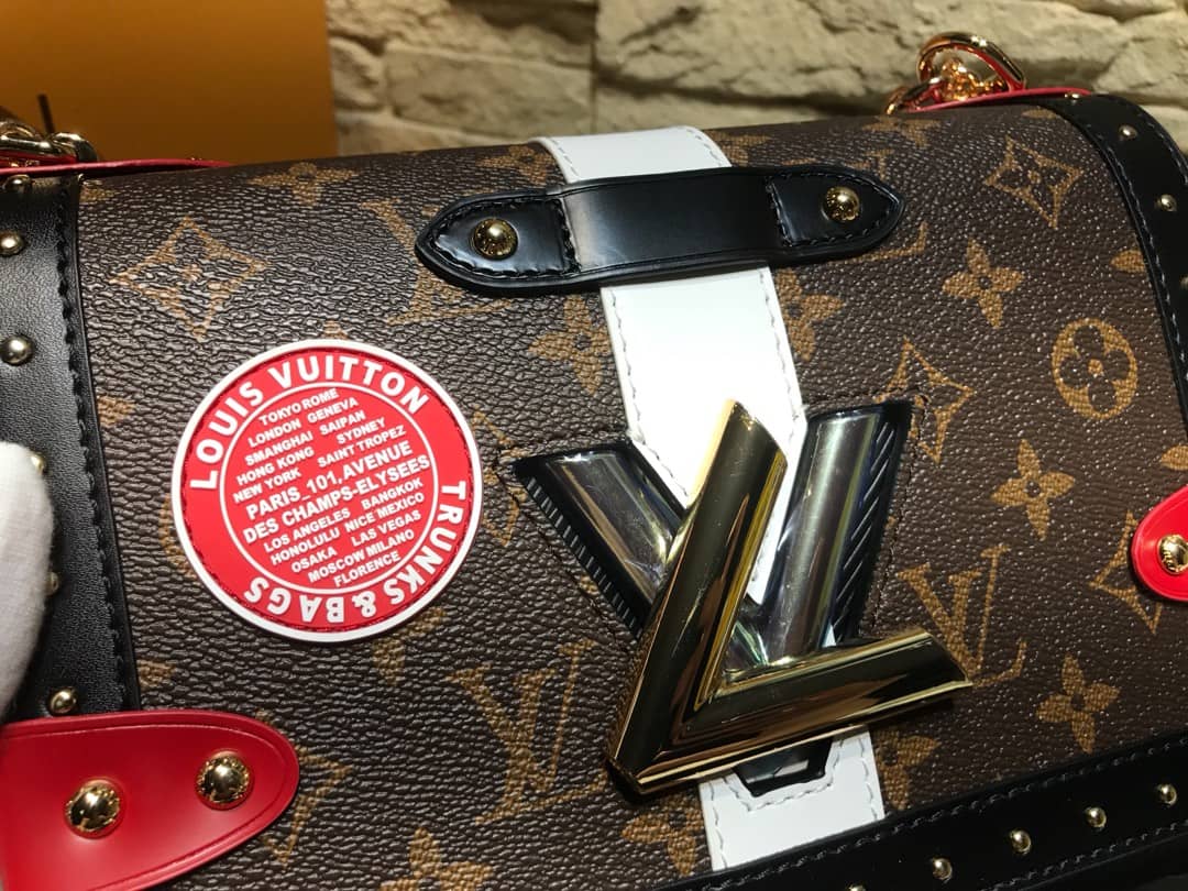 L0vis Vvtt0n Twist MM Bag Black M50296 Replica