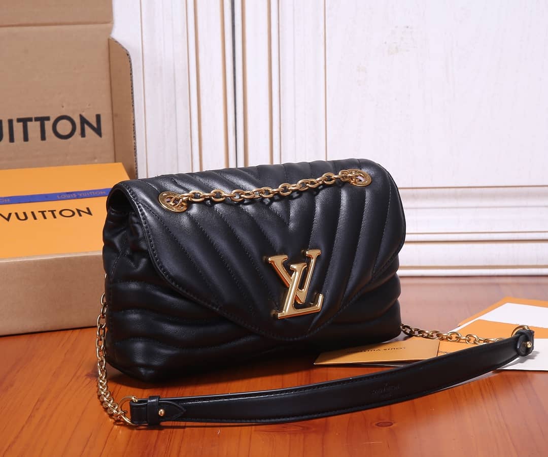 L0vis Vvtt0n New Wave Replica Chain Bag H24 Black M58552