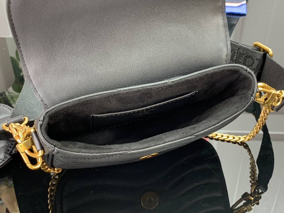 L0vis Vvtt0n New Wave Multi Replica Pochette Black M56466