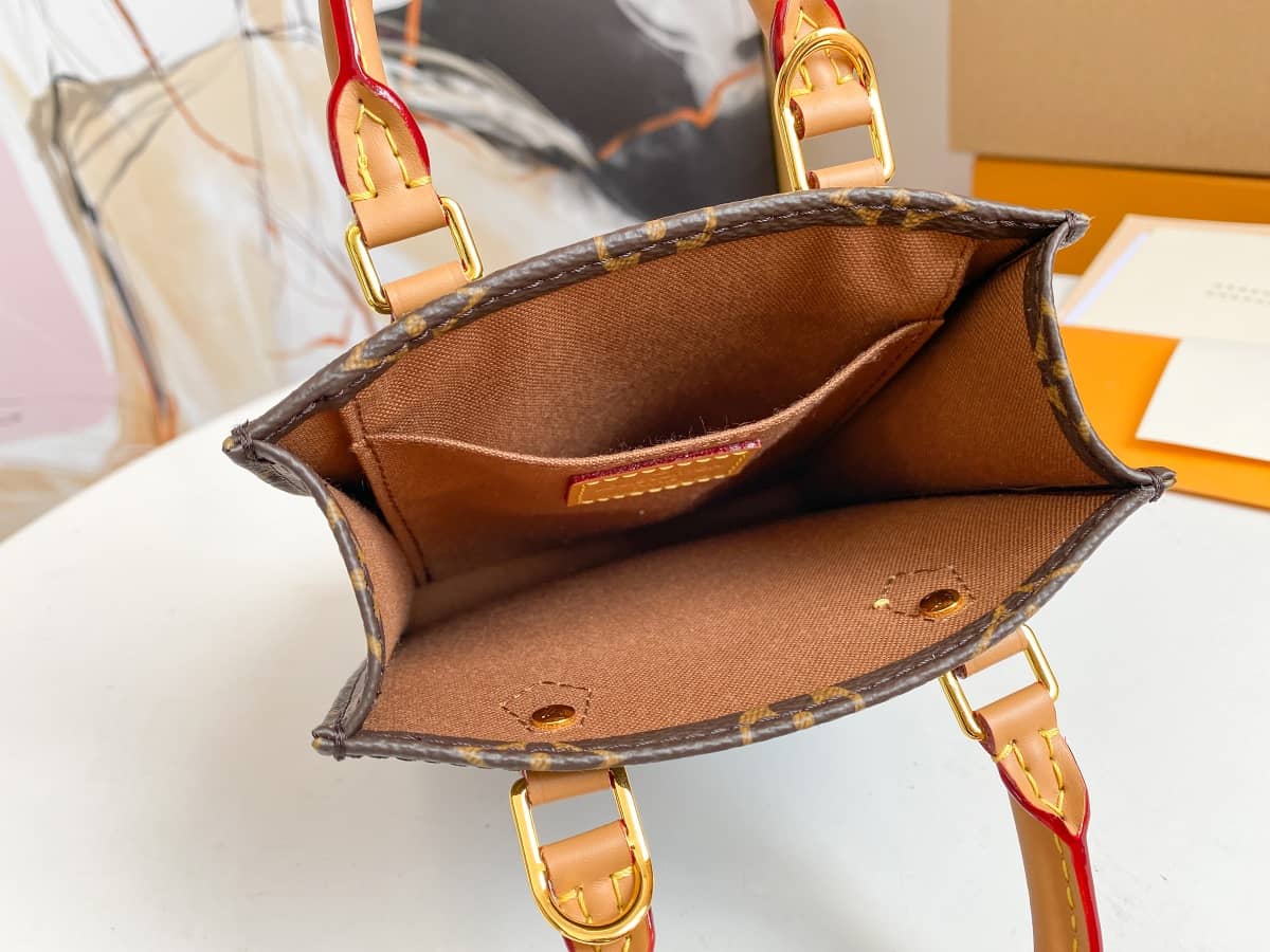 L0vis Vvtt0n Monogram Petit Sac Plat 2Way Replica Shoulder Bag M69442