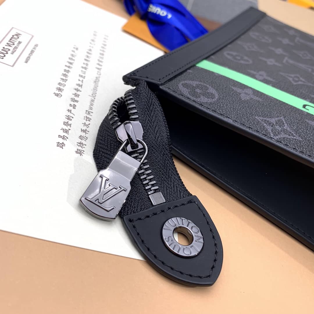 L0vis Vvtt0n Monogram Eclipse Canvas Replica Pochette Voyage MM Black M61692