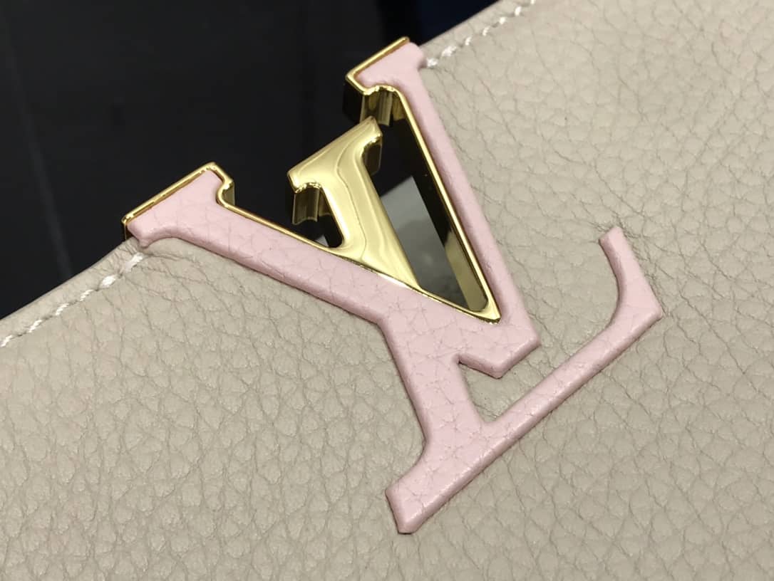 L0vis Vvtt0n Capucines MM 2way Leather Replica Shoulder Bag Apricot M57523