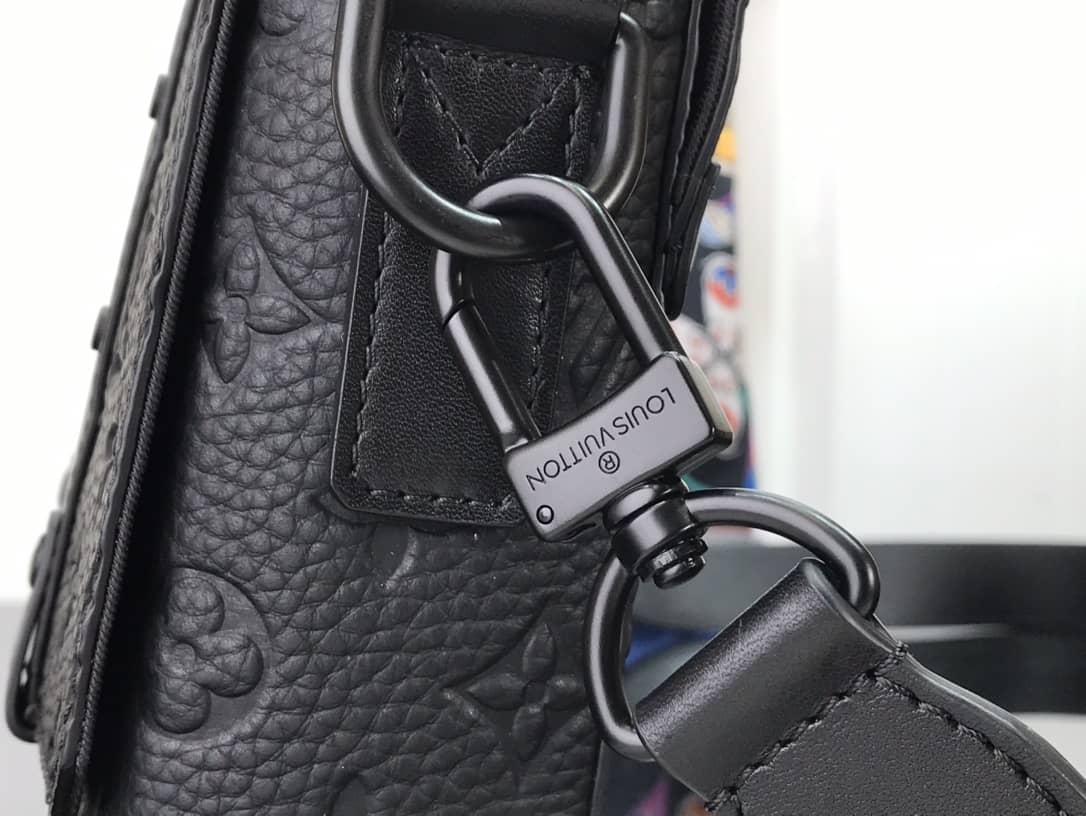 L0vis Vvtt0n Taurillon Monogram Leather Trunk Messenger Bag Replica M57726