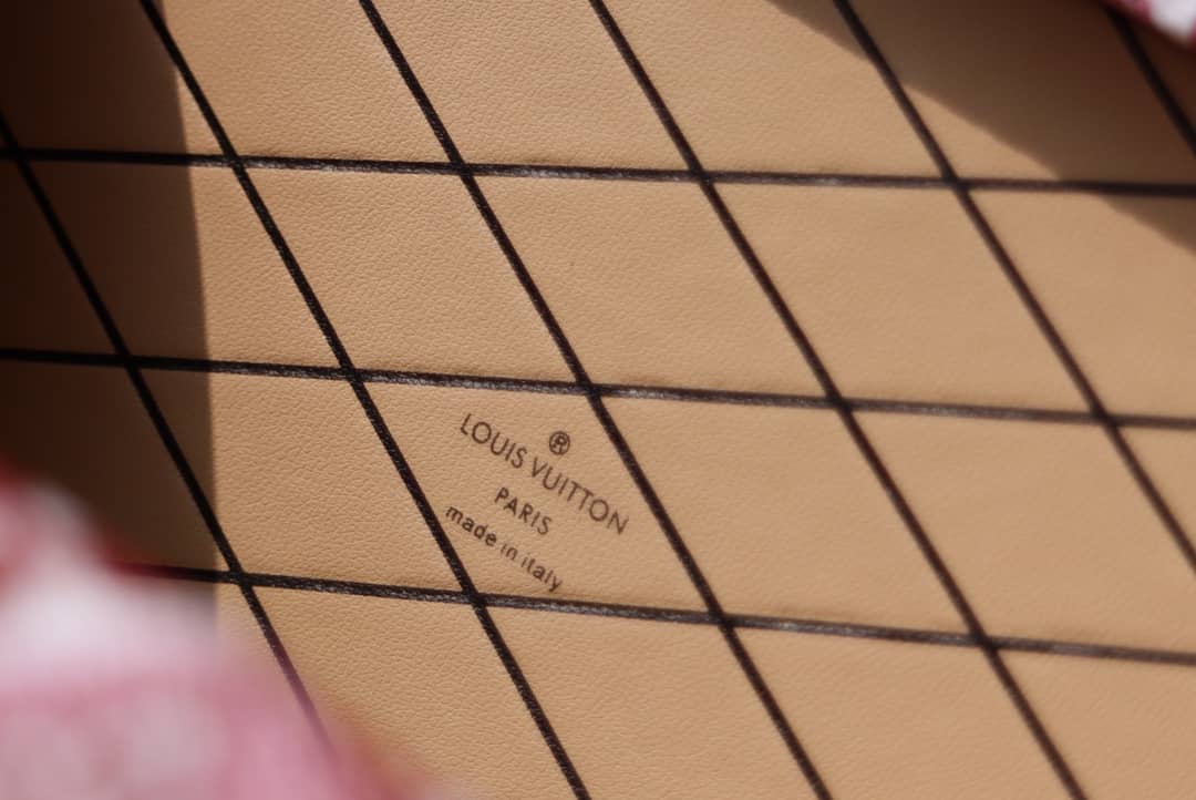 L0vis Vvtt0n Petite Malle Monogram Canvas Replica Bag Red M40273