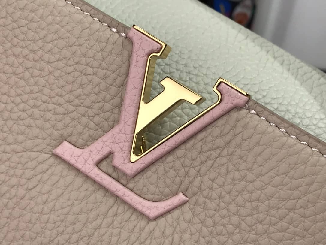 L0vis Vvtt0n Capucines MM 2way Leather Replica Shoulder Bag Apricot M57523