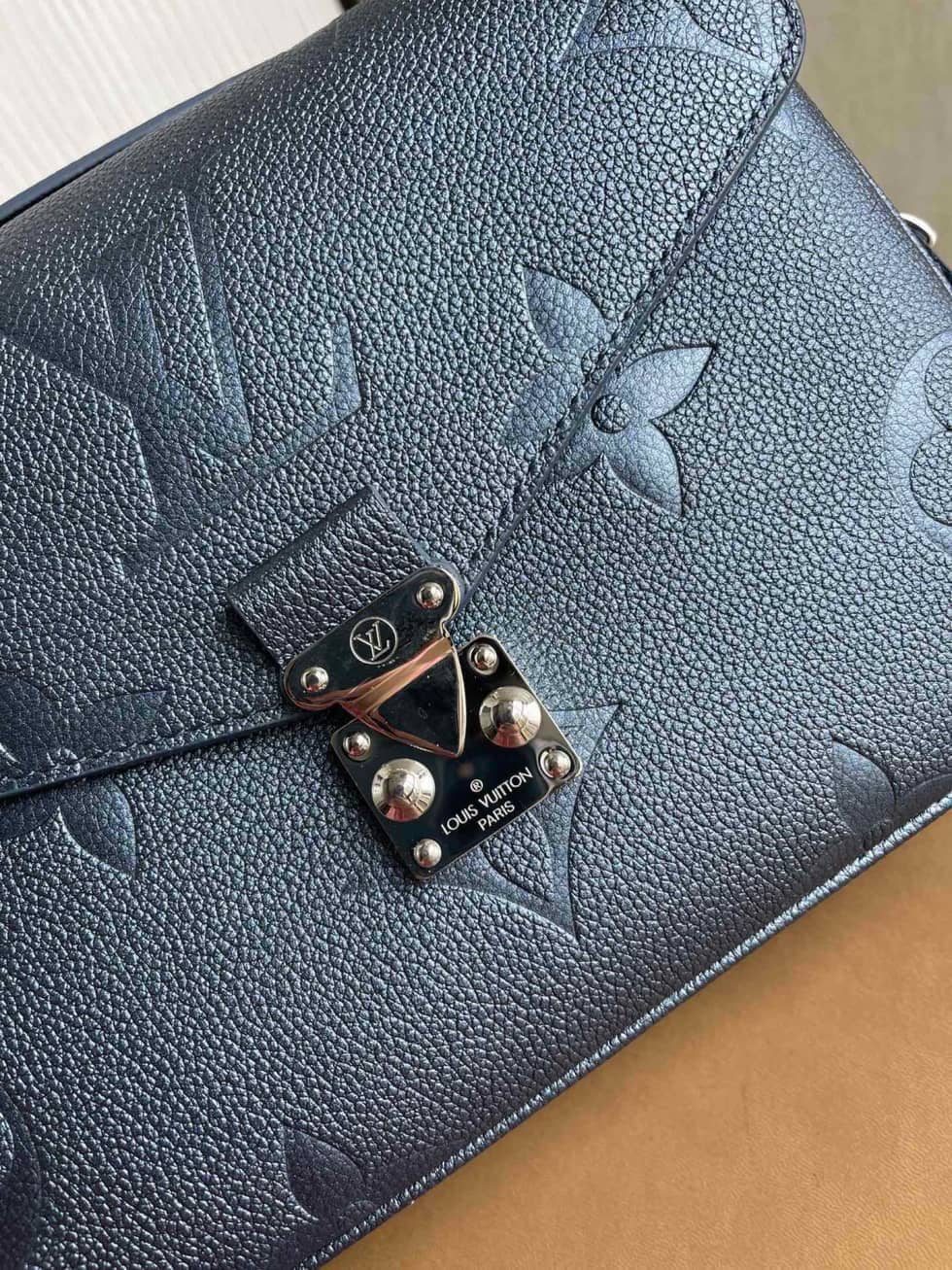 L0vis Vvtt0n Empreinte Pochette Metis Black M59211 Replica