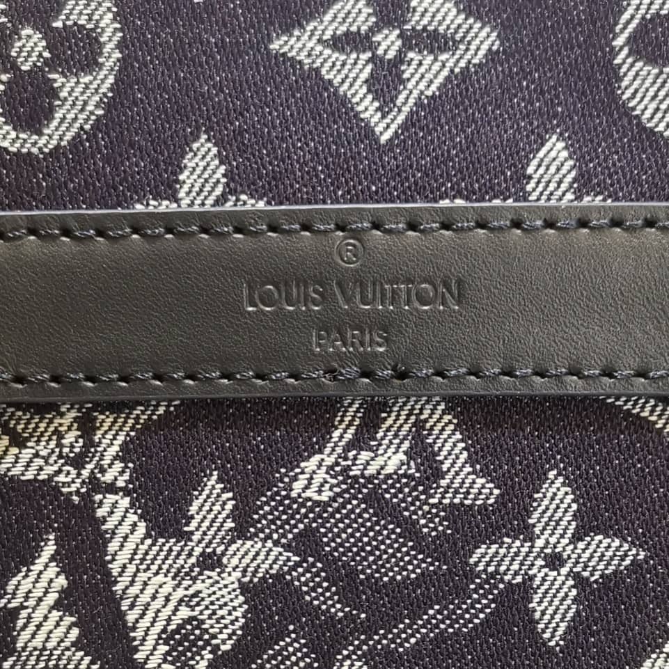 L0vis Vvtt0n Trunk Monogram Canvas Replica Messenger Bag M57282