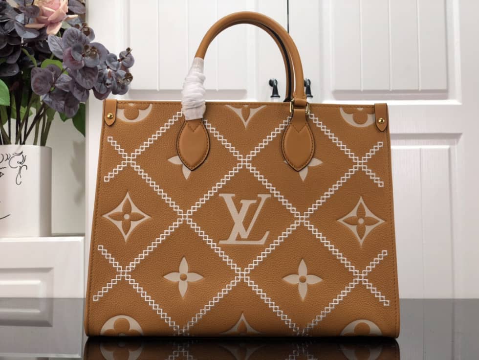 L0vis Vvtt0n Onthego MM Monogram Empreinte M46015 Replica Tote