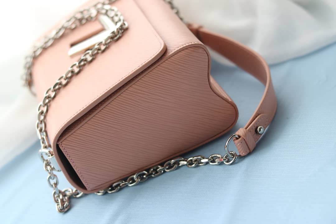 L0vis Vvtt0n Replica Twist MM Epi Leather M50280 Bag