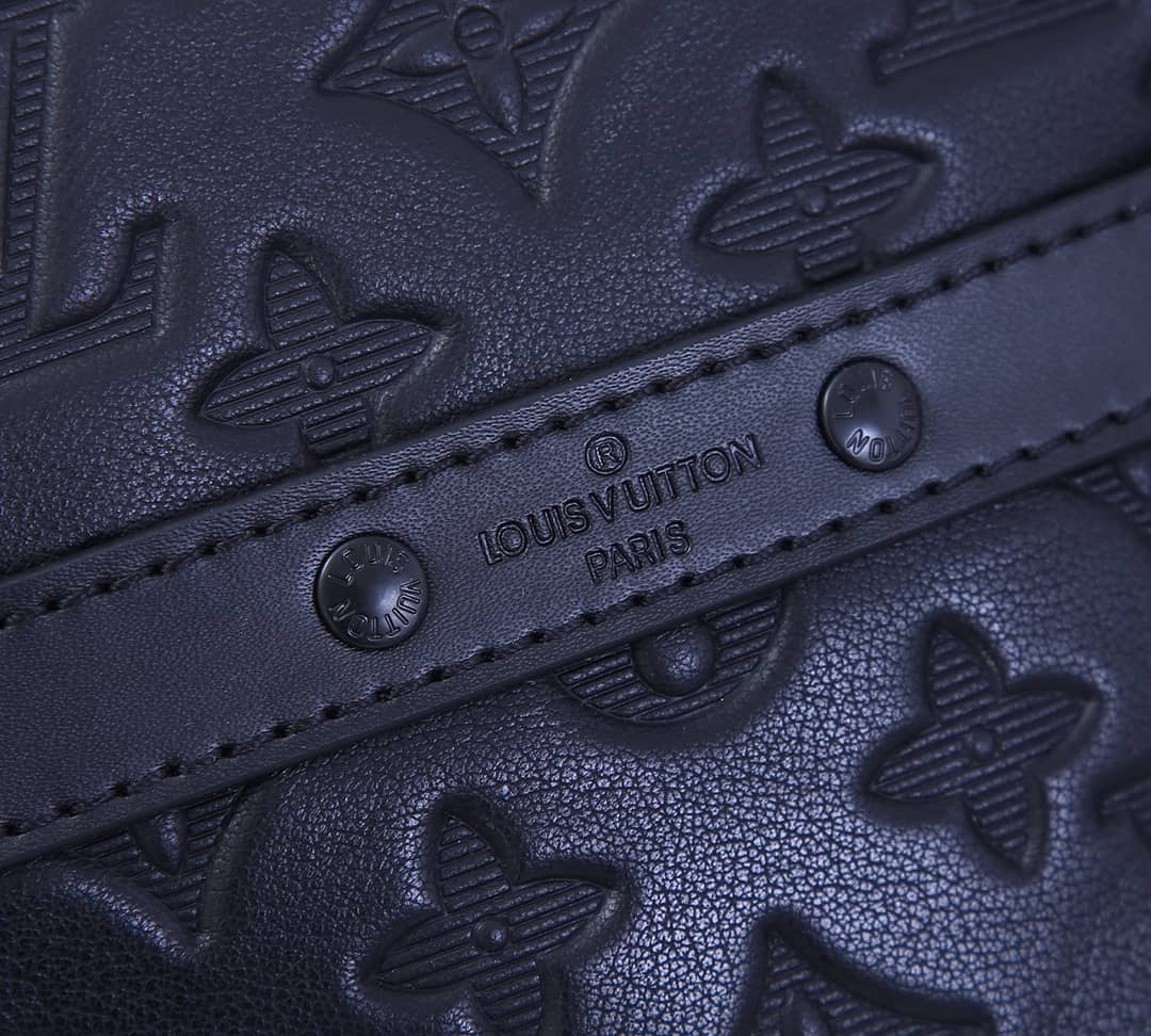 L0vis Vvtt0n Danube Slim Monogram Shadow Crossbody Bag Replica M44972