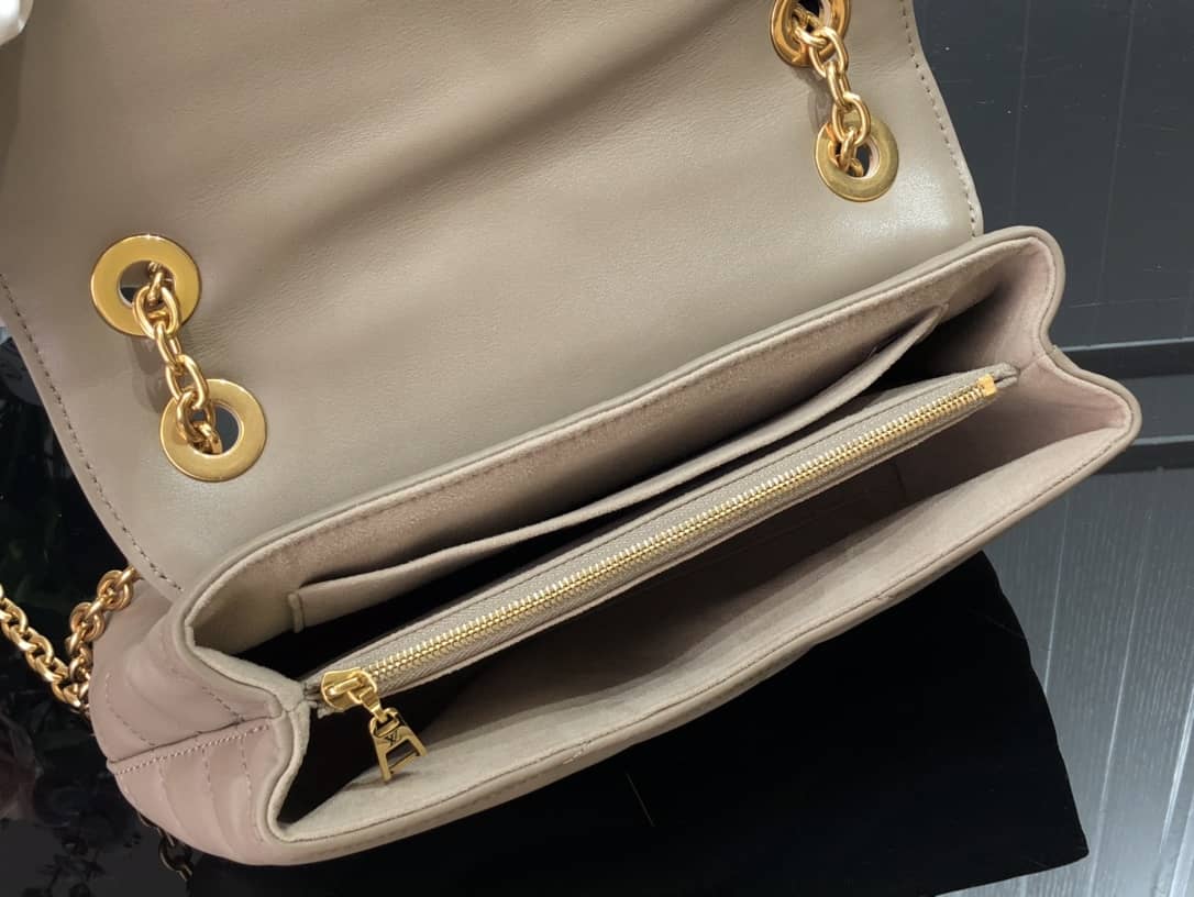 L0vis Vvtt0n New Wave Chain Leather Replica Shoulder Bag Gray M58550