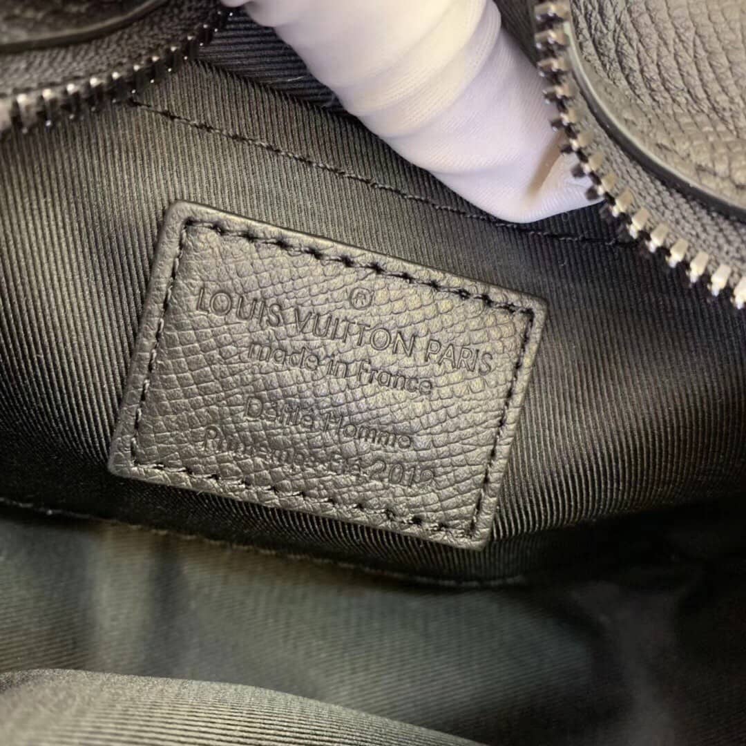 L0vis Vvtt0n Mini Soft Trunk Replica Crossbody Bag M30351