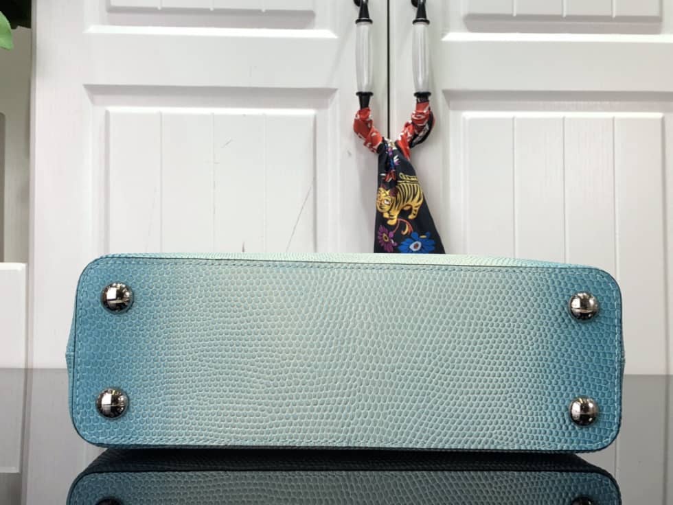 L0vis Vvtt0n Capucines BB Collection Blue N98093 Replica Shoulder Bag