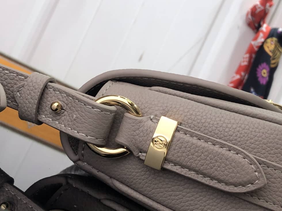 L0vis Vvtt0n Pont 9 Soft MM Grained Calfskin Gery M58967 Replica Crossbody Bag