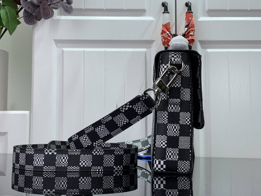 L0vis Vvtt0n Damier Distorted Flap Soft Trunk 2Way Replica N50032