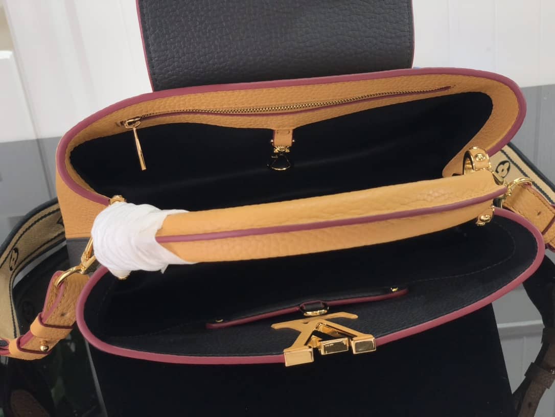 L0vis Vvtt0n Capucines Embroidery Replica Bag Black M48865