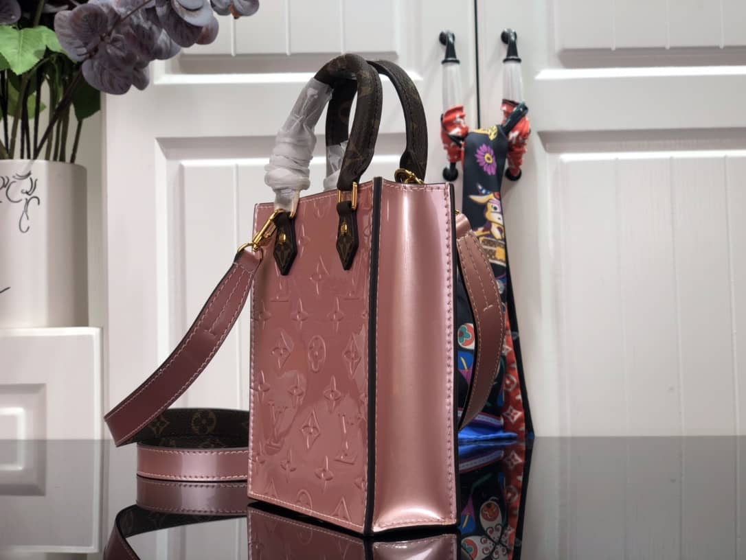 L0vis Vvtt0n Petit Sac Plat Flat Shoulder Bag Replica Pink M80169