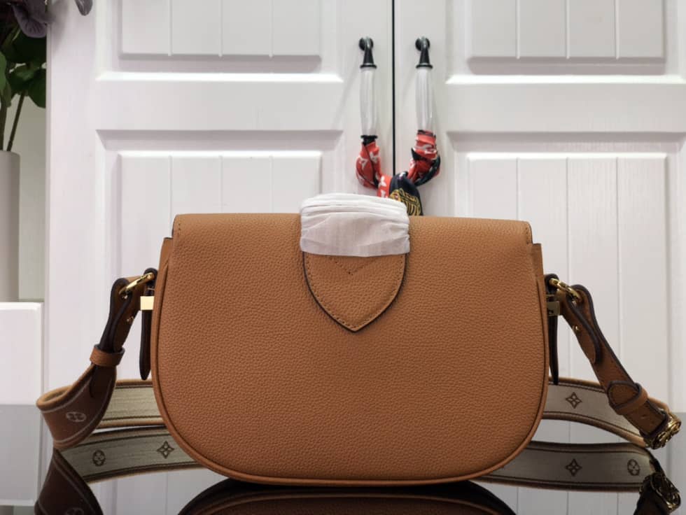 L0vis Vvtt0n Pont 9 Soft MM Grained Calfskin Brown M58967 Replica Crossbody Bag