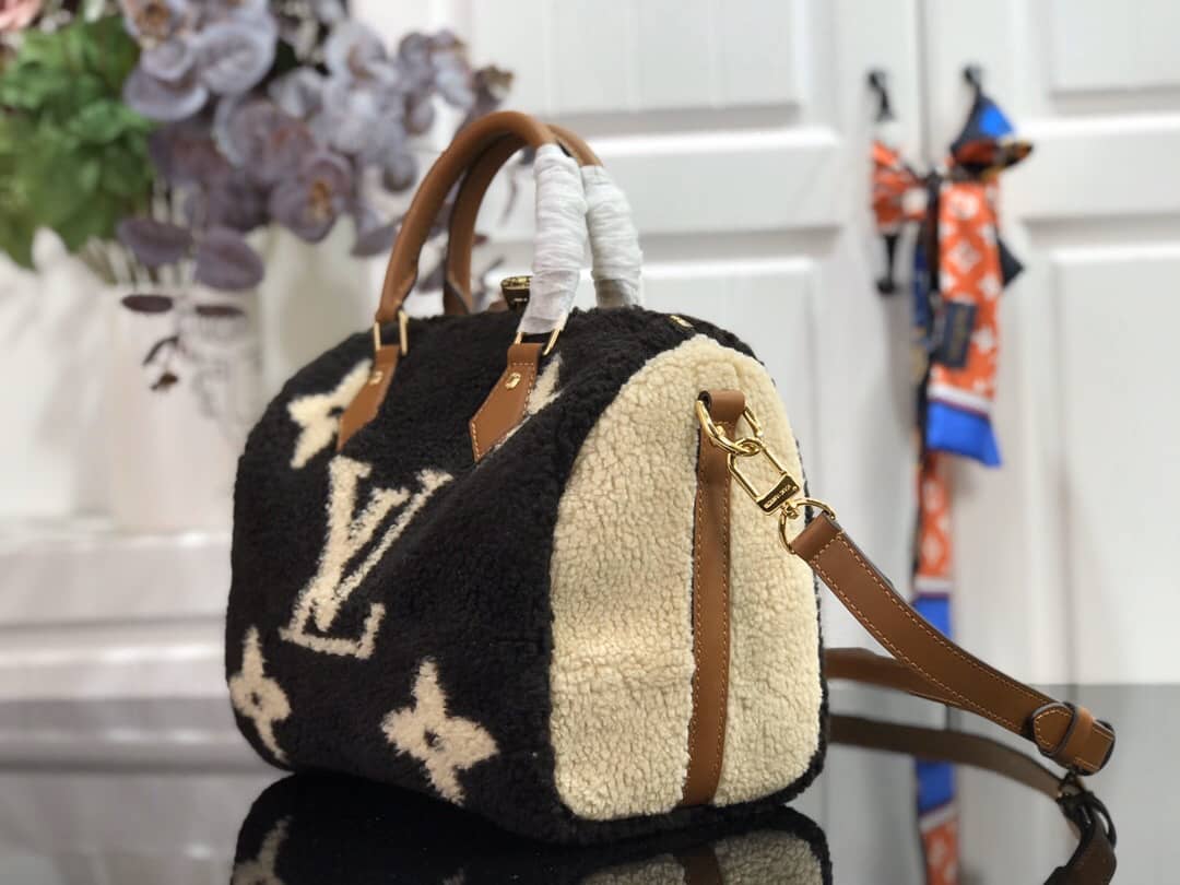 L0vis Vvtt0n Replica Bags Speedy 25 Giant Monogram Teddy M55423