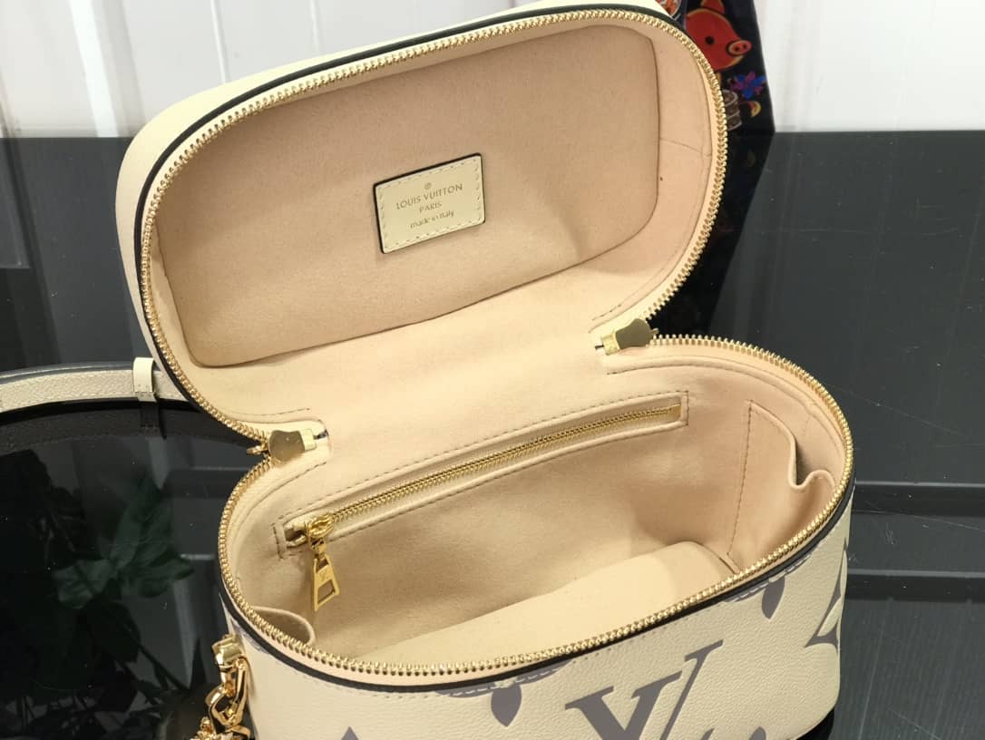 L0vis Vvtt0n Monogram Empreinte Vanity PM Bag Replica M45599