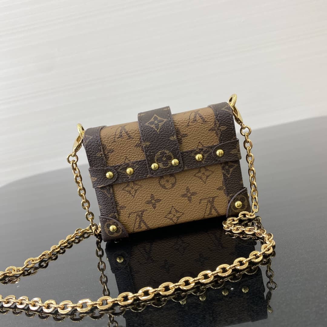 Cheap LV Soft Trunk Chain Crossbody Bag From China