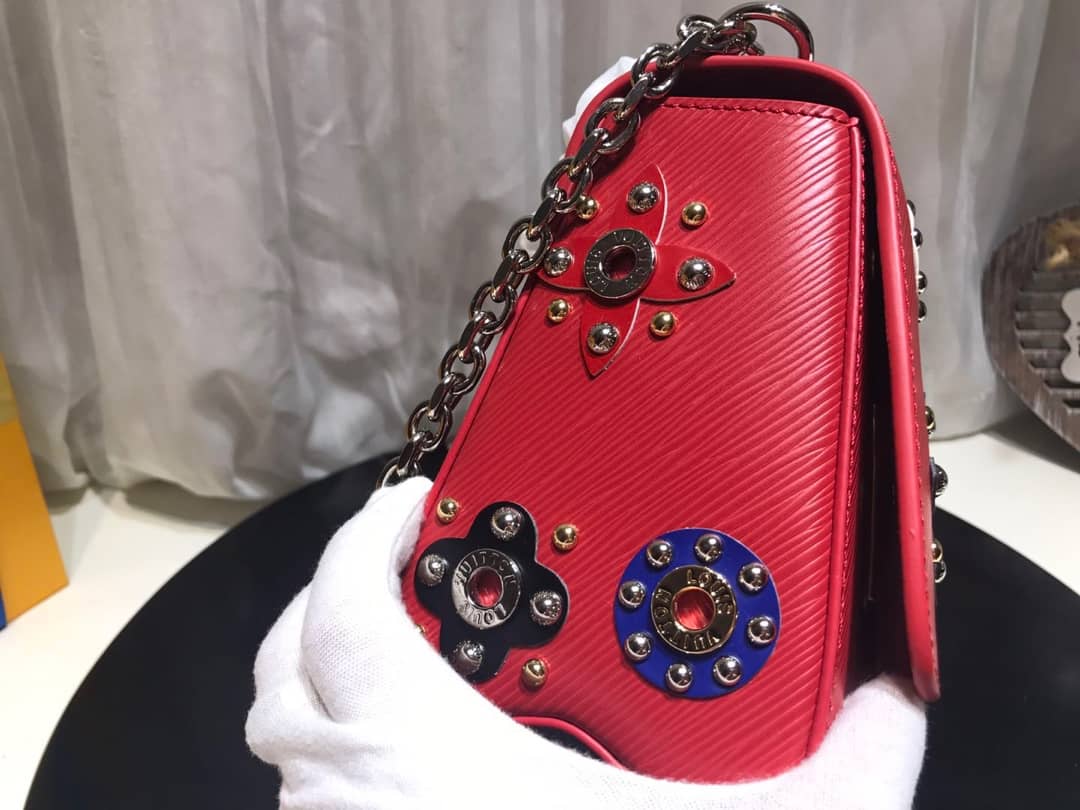 L0vis Vvtt0n Epi Leather Twist MM Replica Bag Red