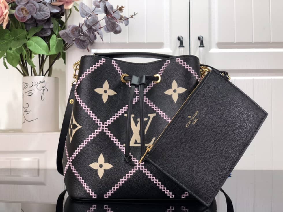 L0vis Vvtt0n NeoNoe MM Black M46023 Replica Bucket Bag