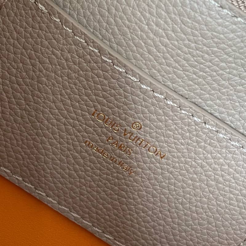 L0vis Vvtt0n Pont 9 Soft MM Grained Calfskin Leather Replica Bag Brown M58968